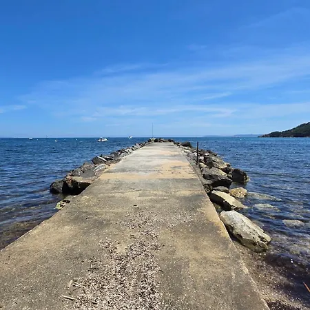 Neuf 4 Pers Confort Calme A 200m Lägenhet